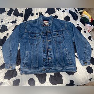 Men’s Wrangler Rugged Wear Blue Denim Jacket with Contrast Stitching